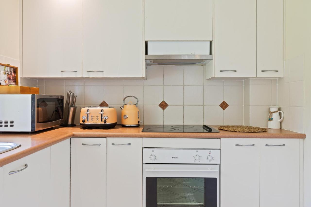 ביירון ביי Treetops Lakeside Apartments מראה חיצוני תמונה