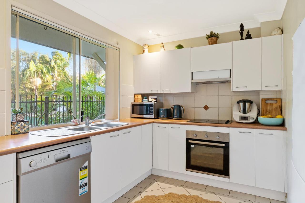 ביירון ביי Treetops Lakeside Apartments מראה חיצוני תמונה